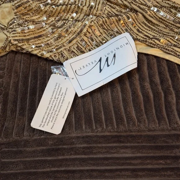 Midnight Velvet Gold Maxi Dress - Picture 6 of 6